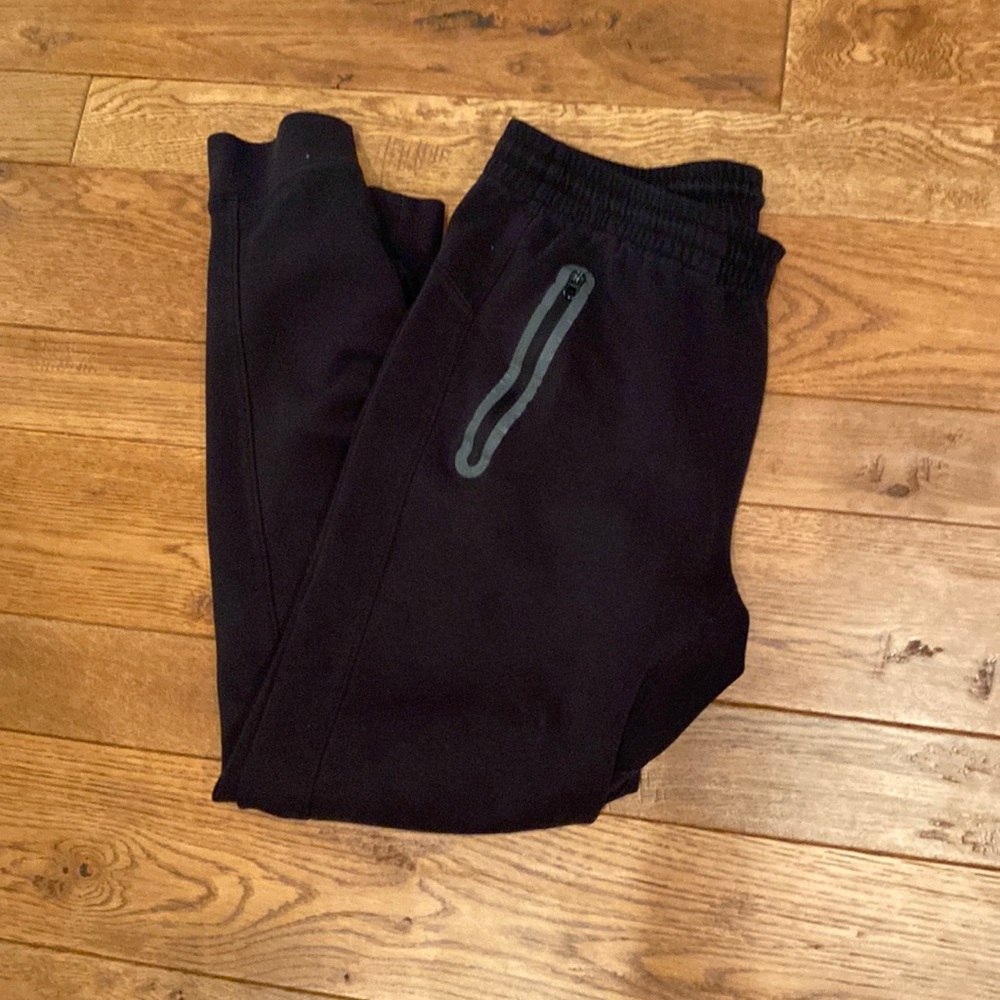 Black Old Navy Joggers Men’s M